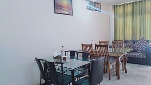 تناول الطعام