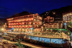 Unclassified image, 2 of 93, button - Snow Flakes Resort (Manali)