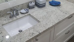 Bathroom - The Ravina Corporate Suites (Kingston)