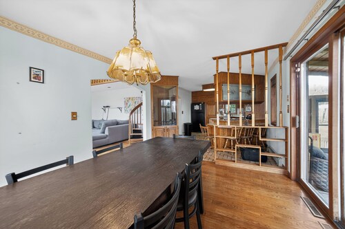 Cozy 3-bedroom bed & breakfast in charming Jefferson with AC