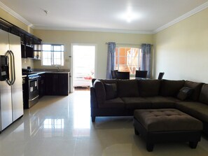 Living area - El Gabriel Apartments (Kingston)