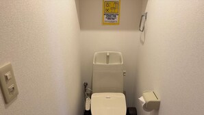 Unclassified image, 3 of 50, button - Hotel Tsukushi (Tokyo)
