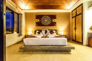 Unclassified image, 2 of 40, button - Koh Tao Heights Pool Villas (Koh Tao)