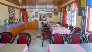 Dining - Tsokar Eco Resort & Restaurant (Leh)
