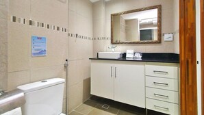 Bathroom - Rio Spot Apartment D038 (Rio de Janeiro)