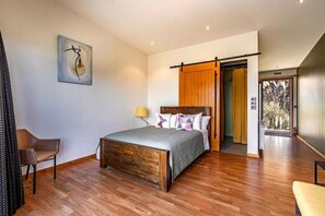 Unclassified image, 4 of 20, button - The Cliffs Seaside Lodge (Papatotara)