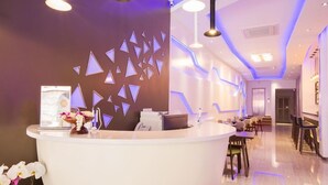 Lobby - Highland Hotel (Phnom Penh)