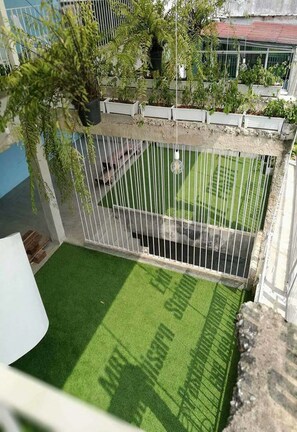 Halaman properti