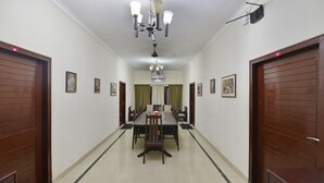 Dining - OYO 7337 Near Station Road (Puri)