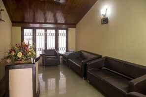 Lobby - OYO 7337 Near Station Road (Puri)