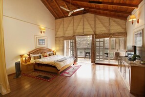 Room - Neelesh Inn (Nainital)