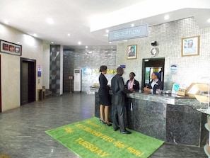 Lobby - Best Western Plus Ajuji Hotel (Abuja)