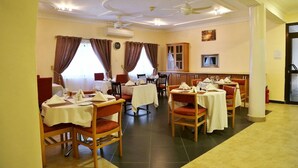 Dining - Eden Vale Hotel (Accra)