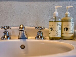 Équipements de salle de bain