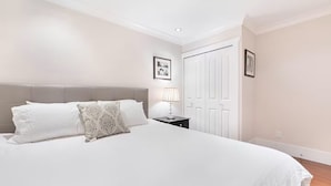 Unclassified image, 3 of 17, button - Two bedrooms basement suite (Vancouver)