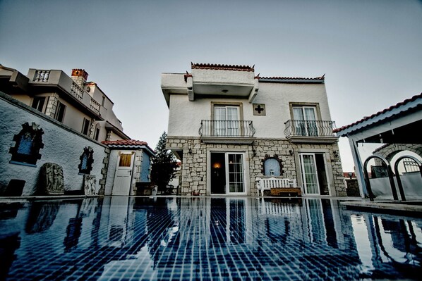 Pool - Naz Konak Alacati (Çeşme)