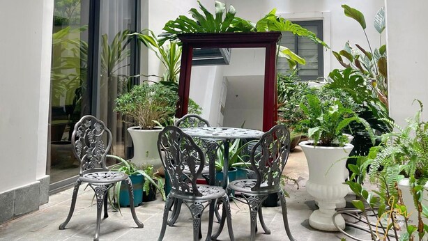 Outdoor dining - Kim Minh Hotel & Apartment (Ho Chi Minh Municipality)