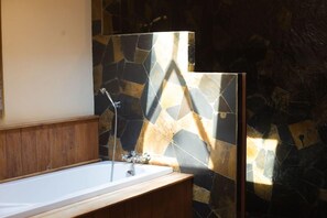 Bathroom - Teakwood Villa (Kanchanaburi)