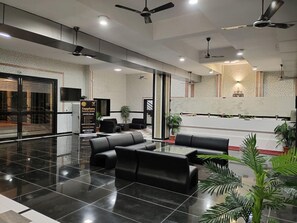 Lobby - Shri Saibaba Satsang Mandal (Rahata)