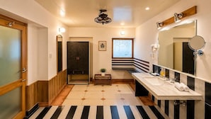 Bathroom - Hotel Inn Season (Jodhpur)