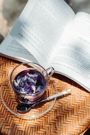 Alimentos y bebidas