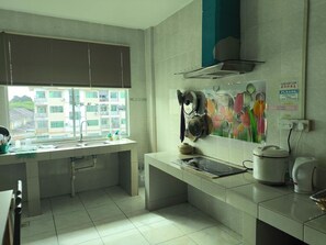 Private kitchen - Natol Motel - Kuching (Kuching)