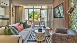 Unclassified image, 3 of 22, button - 437 St Martini Gardens (Cape Town)