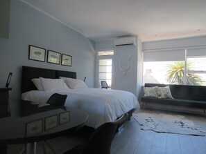 Unclassified image, 5 of 30, button - Oranjehof Studios (Cape Town)