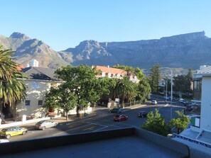 Unclassified image, 3 of 30, button - Oranjehof Studios (Cape Town)