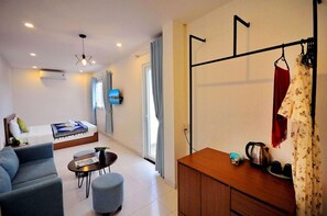 Unclassified image, 5 of 55, button - Eighteen House PDC (Bac Nha Trang)