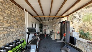 Fitness facility - Elaiolithos Luxury Retreat Naxos (Naxos)