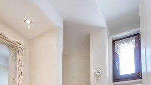 Bathroom - Gratsias Luxury Apartments (Naxos)