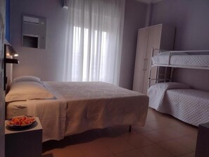 Room - Hotel Villa Panda (Rimini)