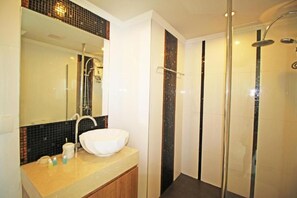 Unclassified image, 2 of 55, button - Amazon Residence Condo by Mainot (Pattaya)