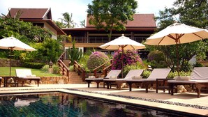 Ảnh chưa phân loại, 5 trong số 52 ảnh, nút