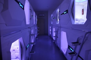 Room - Space Capsule Hotel (Kota Kinabalu)
