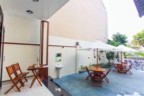 Outdoor dining - Gia Phát (Da Nang Municipality)