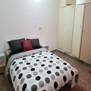 Room - Résidence Lumière 3 (Abidjan)