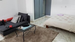 Room - Studio Arcade (Abidjan)