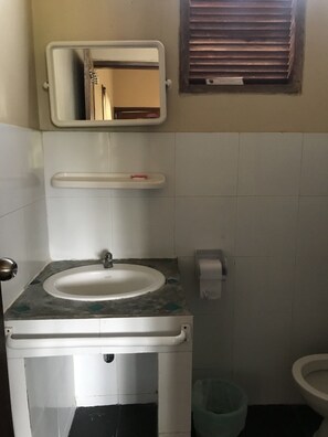 Bathroom - Pai Sweet Home (Pai)
