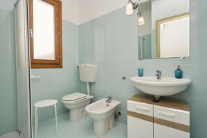 Bathroom - Riva Sea Apartments (Castellammare del Golfo)