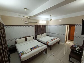 Room - OYO Rooms 017 Kombakkam Pondicherry (Puducherry)