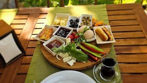 Outdoor dining - Bungalowsky (Kemer)