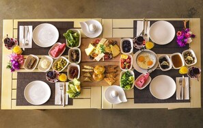 Food and drink - Faros Bodrum Golturkbuku (Bodrum)