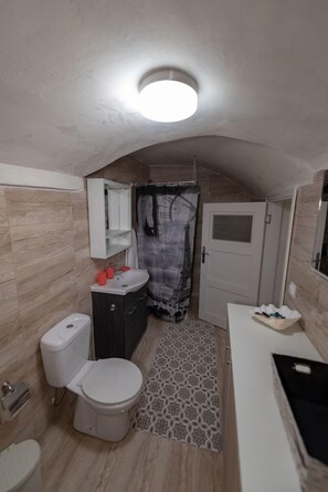 Bathroom - Galini House OId Town (Rhodes)