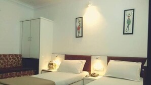 Room - Chatako Hotel (Ahmedabad)