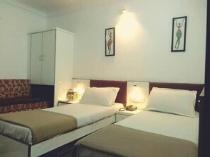 Room - Chatako Hotel (Ahmedabad)