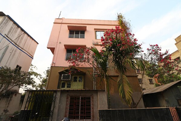 Exterior - OYO 11530 Hotel Palace (Kolkata)