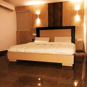 Room - Hotel Pardesi (Haridwar)