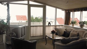 Living area - Three Sisters Studio Apartments (Reykjavik)
